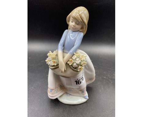 Lladro Item Of Two Baskets Of Flowers 7 Inches High