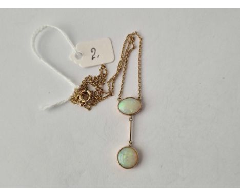 A Two Stone Opal Pendant Necklace 9Ct 16 Inch