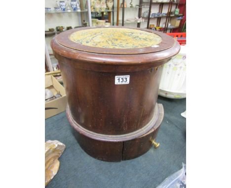 Commode with tapestry top
