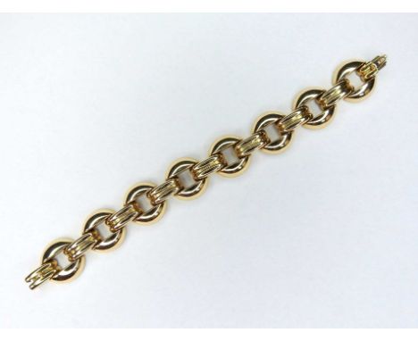   Damenarmband  14 K Gelbgold. Breites, gegliedertes Armband. Verschluss mit Sicherheitsacht, Goldschmiedepunze. L ca. 19 cm,