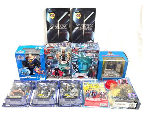 Quantity of Marvel and DC Collectables including The Adventures of Batman &amp; Robin Voice Action Clock, Fusion Flying Super