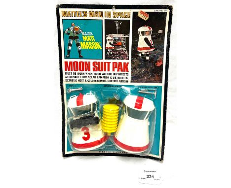 Mattel vintage 1966 Major Matt Mason Moon Suit Pack, Mint, within Good (Dented) bubble, factory sealed upon Good (some creasi