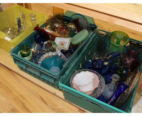 A large quantity of mixed glassware