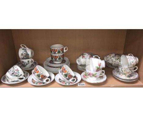 2 bone English china 10 piece part tea sets, a 15 piece 'Pontesa' vintage tea set &amp; 3 Barratts cups &amp; saucers