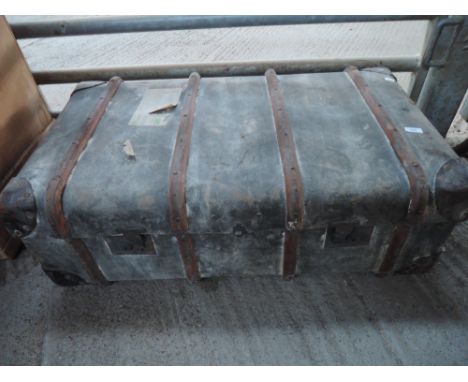 A travelling trunk