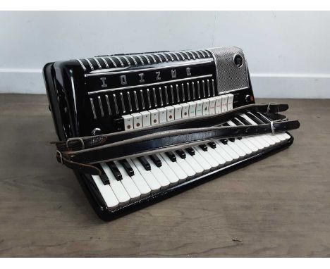 HOHNER ELECTRAVOX N ACCORDIAN, in fitted case
