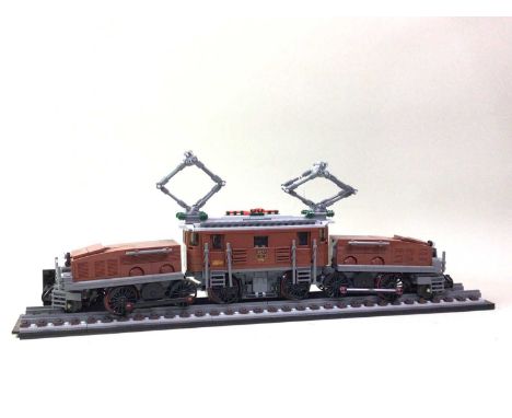 LEGO 10277 CROCODILE LOCOMOTIVE MODEL TRAIN, no boxes, instructions or mini figures