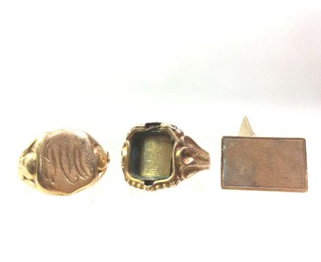 TWO GOLD RINGS, ALONG WITH A SINGLE GOLD CUFFLINK one ring marked for fifteen carat gold, the other marked for eighteen carat