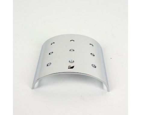 A chrome curve display stand for Swarovski 9 tulip flowers from 2002 to 2004. Gifted to Swarovski Collectors Society members.