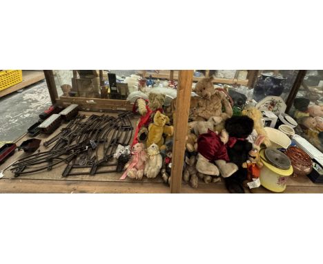 A Steiff 1926 teddy bear together with other Steiff Teddy bears, pottery jugs, Wade piggy bank, pottery finger plates, Hornby