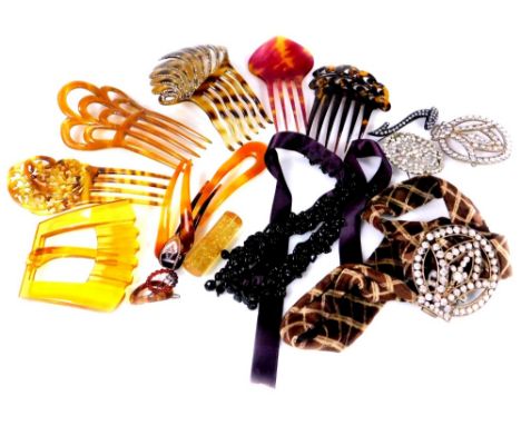 Various vintage and Art Deco imitation tortoiseshell combs and other hair pieces, some set with raised gold decoration, jet s