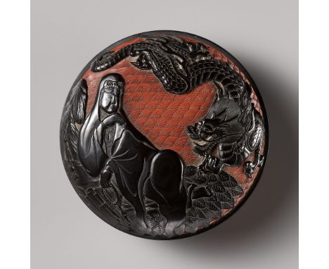 HENMI TOYO: A SUPERB TSUISHU AND TSUIKOKU LACQUER KOGO (INCENSE BOX) AND COVERBy Henmi Toyo (1846-1920), signed Hen (Itsu) To