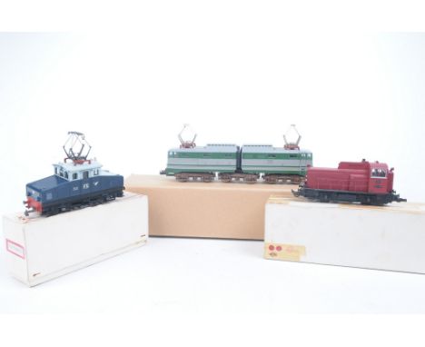Three unboxed HO gauge Continental locomotivesComprising green and light grey articulated electric locomotive, 0-4-0 electric