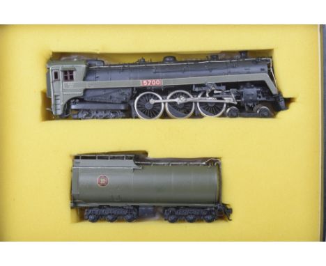 A boxed VH Scale Models H0 gauge CNR 4-6-4 K-5a locomotive With twelve wheel tender.