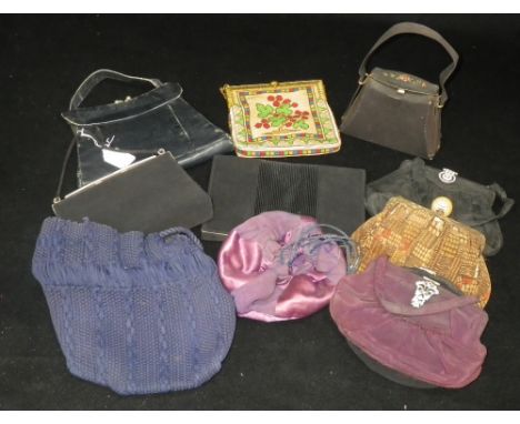 A COLLECTION OF VINTAGE EVENING BAGS circa 1930s/50s to include an embroidered example (11)