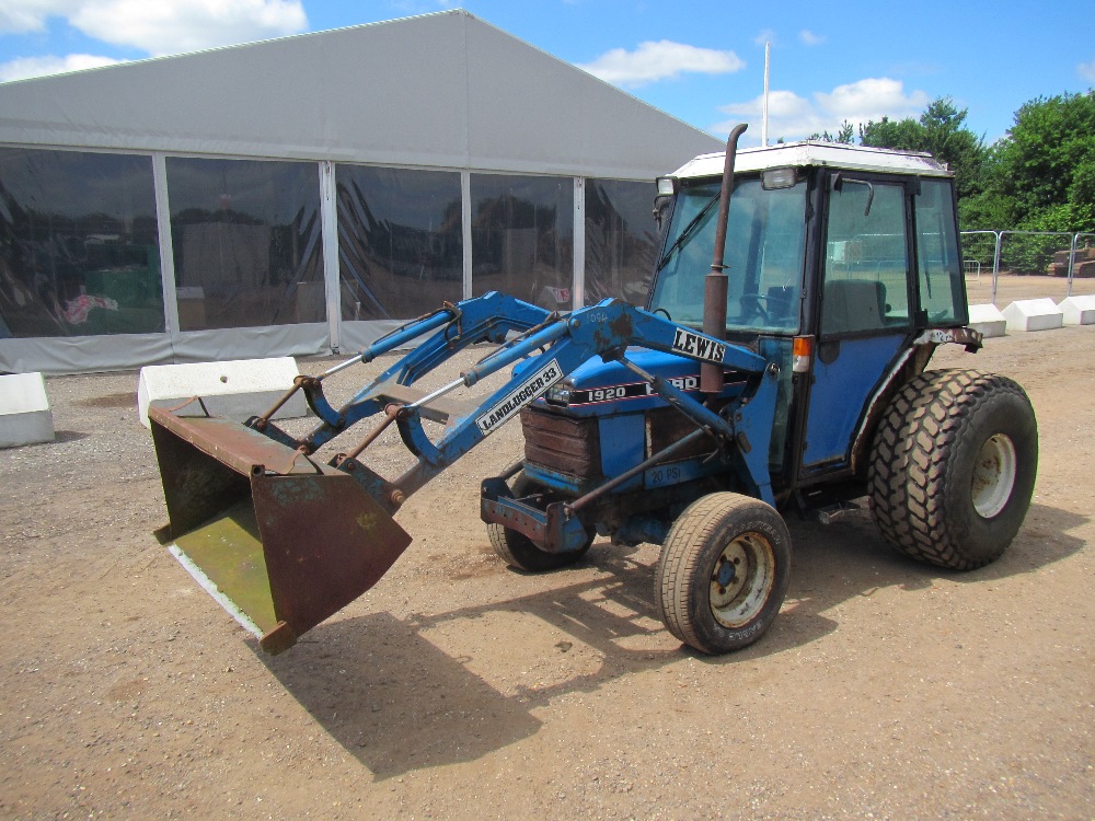 Ford/New Holland 1920 4wd Tractor c/w Lewis Land Lugger loader