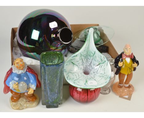 Two Venetian lamp glass figures, a Monart art glass vase and other glass. 