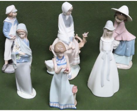Quantity of Lladro glazed ceramic figures

all used and unchecked 