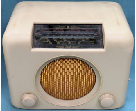 Vintage cream coloured Bush Type D.A.C 90A radio

used not tested 