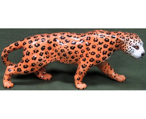 Large Beswick glazed ceramic Cheetah. Approx. 31cms L

reasonable used condition 