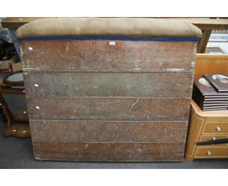 Vintage school gymnastic horse. Labelled 'Olympic Gymnasium' with five graduated section and leather top, L130cm x D90cm (at 
