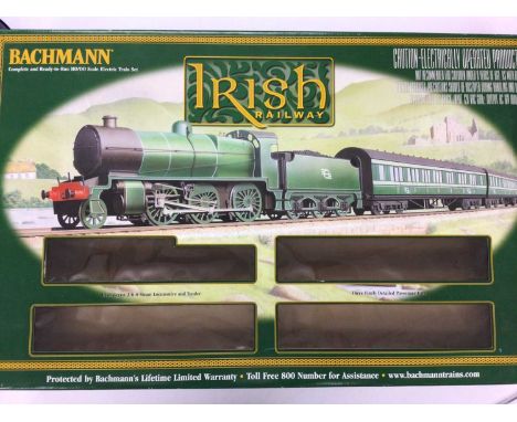 Bachmann OO gauge Larnrod Eireann train set including 2700 Class DMU and accessories, 30-051 plus Bachmann HO / OO gauge Iris