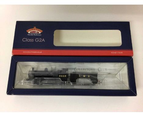 Bachmann 00 gauge 2-8-0 Class 7F locomotive and tender 89, with S &amp; DJR black livery, 31-014, 0-8-0 Class G2A locomotive 