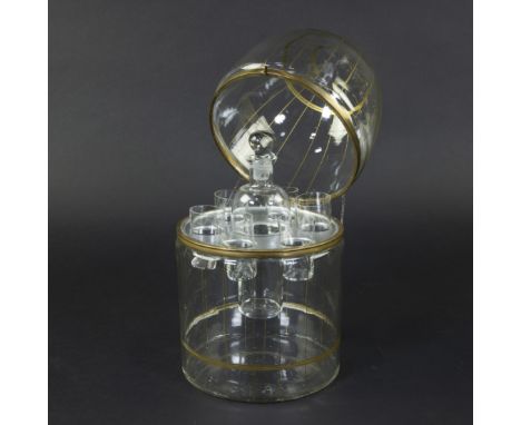 19th century Russian glass vodka bar with gilding, Tsar Bomba, circa 190019e eeuwse Russische glazen vodkabar met verguldsel,