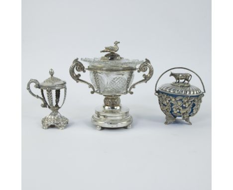 Silver bonbonnière with crystal layer and a silver mustard pot (without layer), hallmarked, Belgian 1831-1869, added: silver-