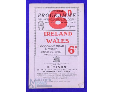 1952 Ireland v Wales Rugby Programme: From a Wales Grand Slam season, 8pp issue with a little wear to the Irish team page, o/