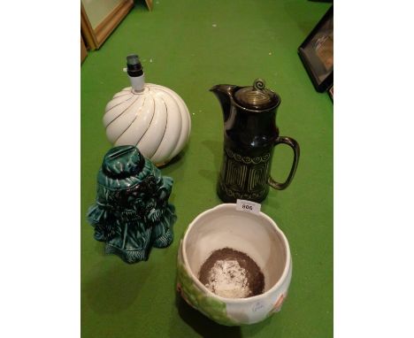 A GROUP OF CERAMIC ITEMS TO INCLUDE A LANCASTRIAN WARE MONEY BOX 