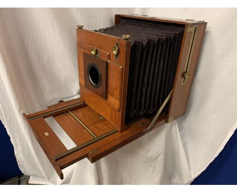 A LARGE STEREOSCOPIC &amp; CO LTD MAHOGANY AND BRASS CAMERA (WITHOUT LENS) 