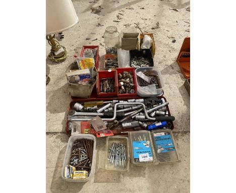 AN ASSORTMENT OF HARDWARE ITEMS TO INCLUDE SOCKET SET, COPPER PIPE FITTINGS AND BOLTS ETC 