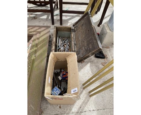 AN ASSORTMENT OF HAND TOOLS TO INCLUDE WOODEN TOOL BOX, PLIERS AND SPANNERS ETC 