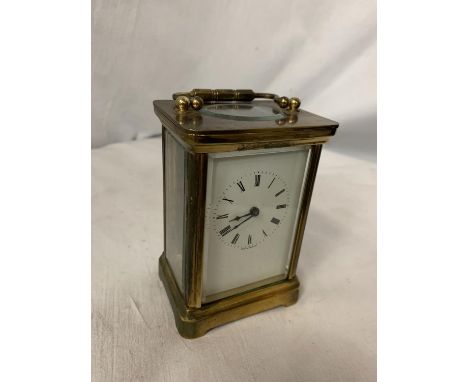 A VINTAGE HENLEY FIVE GLASS BRASS CARRIAGE CLOCK 