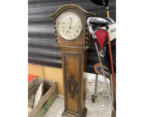 A VINTAGE GRANDMOTHER CLOCK 