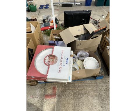 AN ASSORTMENT OF HOUSEHOLD CLEARANCE ITEMS TO INCLUDE A KENWOOD MIXER, A STEAM MOP AND LAMP SHADES ETC 