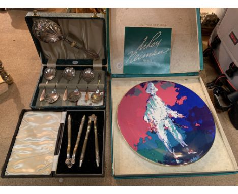 AN ASSORTMENT OF ITEMS TO INCLUDE SILVER PLATE FLATWARE AND NUT CRACKER, A ROYAL DOULTON COLLECTORS PLATE ETC 