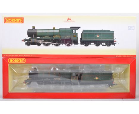 An original Hornby 00 gauge model railway trainset locomotive engine No. R3205 British Railways Class 4900 ' Rood Ashton Hall