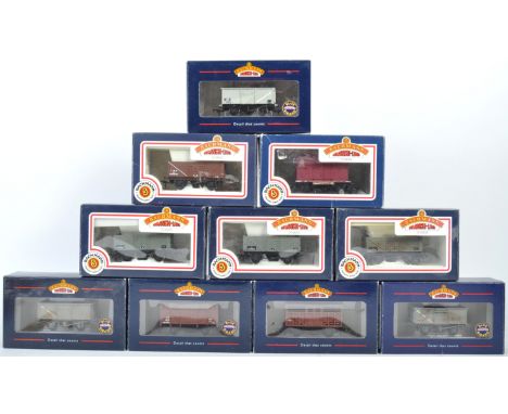 A collection of x10 assorted Bachmann made Branch Line 00 gauge model railway trainset locomotive rolling stock wagons compri