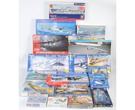 A large collection of assorted plastic scale model kits of various makers to include Revell, Minicraft Model Kits, Tamiya, Ai