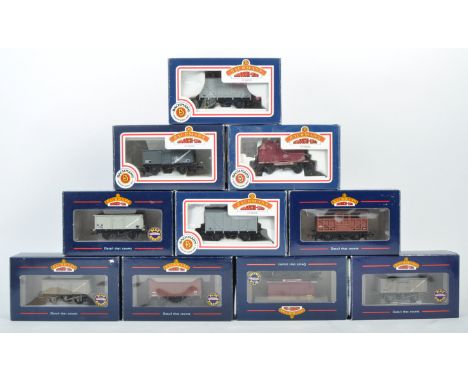 A collection of x10 assorted Bachmann made Branch Line 00 gauge model railway trainset locomotive rolling stock wagons compri