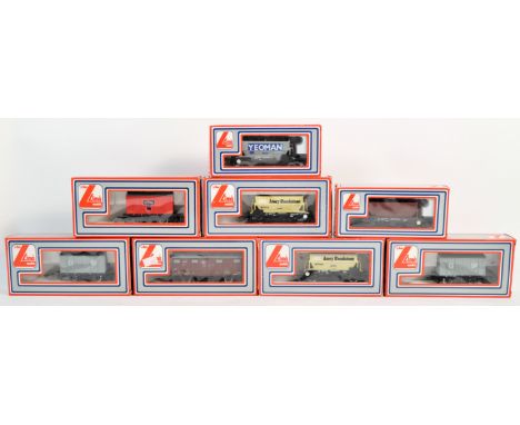Collection of x8 Lima made 00 gauge model railway trainset locomotive rolling stock wagons comprising 305636W Amey Roadstone 