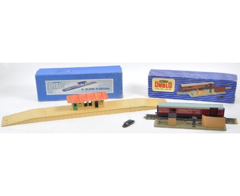 Two original vintage Hornby Dublo 00 gauge model railway trainset locomotive items comprising 32102 D1 Island Platform and 32