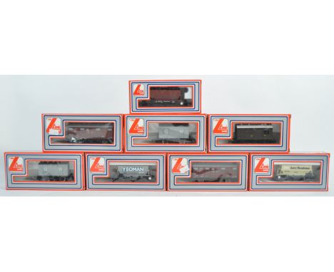 Collection of x8 Lima made 00 gauge model railway trainset locomotive rolling stock wagons comprising 305636W Amey Roadstone 