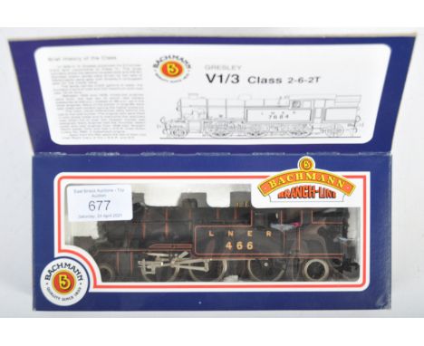 A Bachmann made Branchline 00 gauge model railway trainset locomotive engine No. 31603 Gresley V1/3 Class LNER lined black li