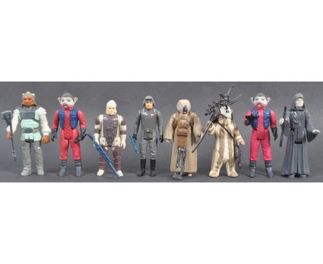 Star Wars Action Figures - a collection of x4 original vintage loose Kenner / Palitoy made Star Wars action figures, to inclu