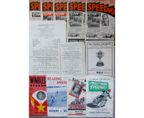 SPORTING MEMORABILIA - RUGBY, TENNIS, HORSE RACING, SPEEDWAY, OLYMPICS, GOLF, DARTS, GRASS-TRACK ETC
Covers a good selection 