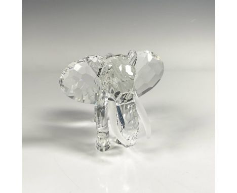 1993 SCS edition elephant figure, featuring frosted tusks and black eyes, is the first piece in the Inspiration Africa trilog