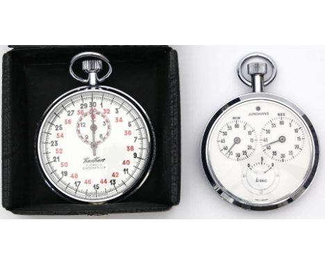 2 Stoppuhren "Junghans" und "Tanhart". Metallgehäuse, 1x bez. "XIV 29.G Nr. 2. Kratzer. D. 5,5 cm. Beigegeben: Etui.